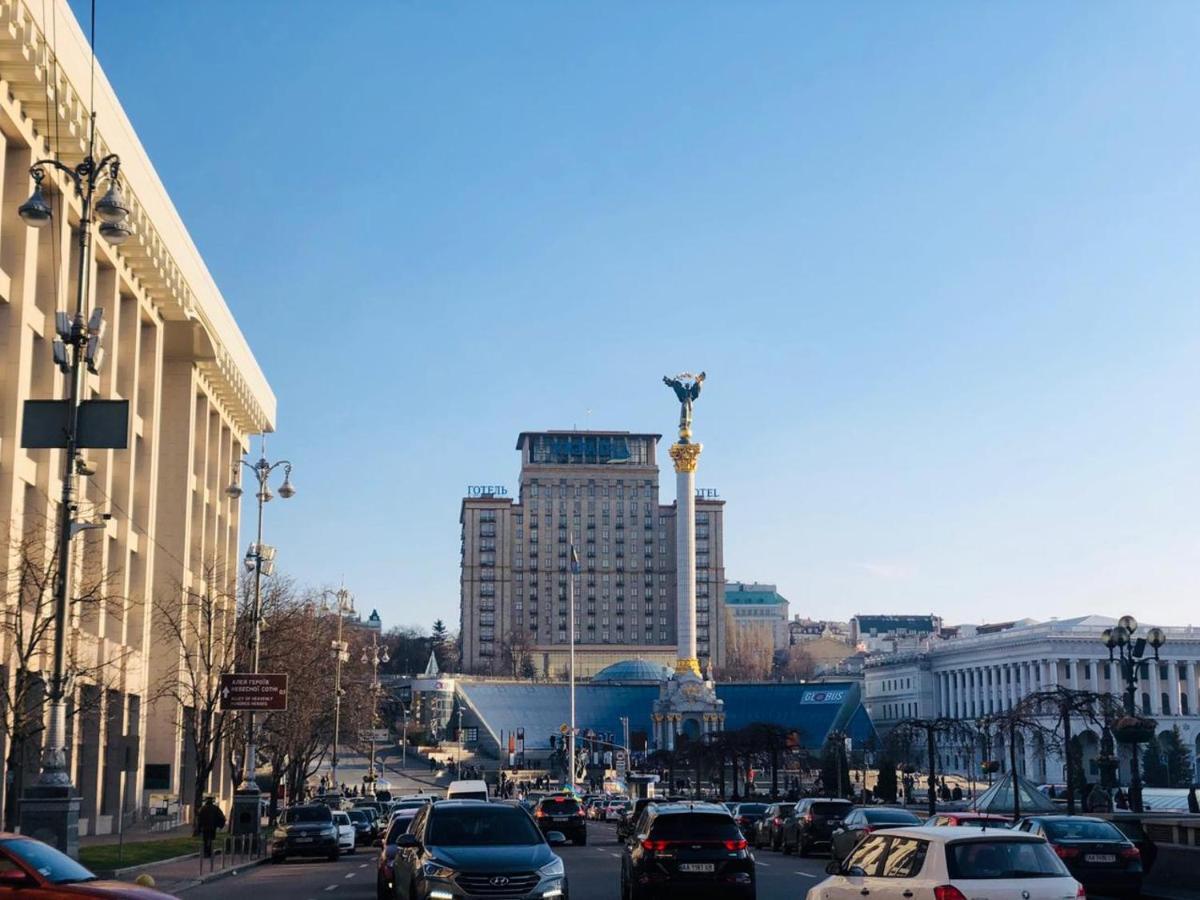 Amazing View Of Maydan! Apartment Kiev Bagian luar foto