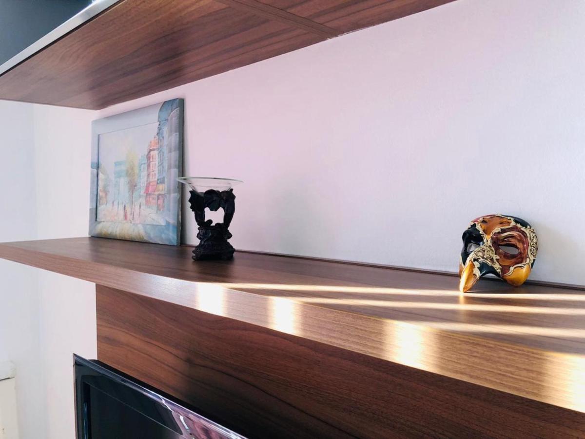 Amazing View Of Maydan! Apartment Kiev Bagian luar foto