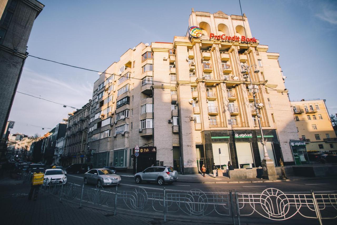 Amazing View Of Maydan! Apartment Kiev Bagian luar foto